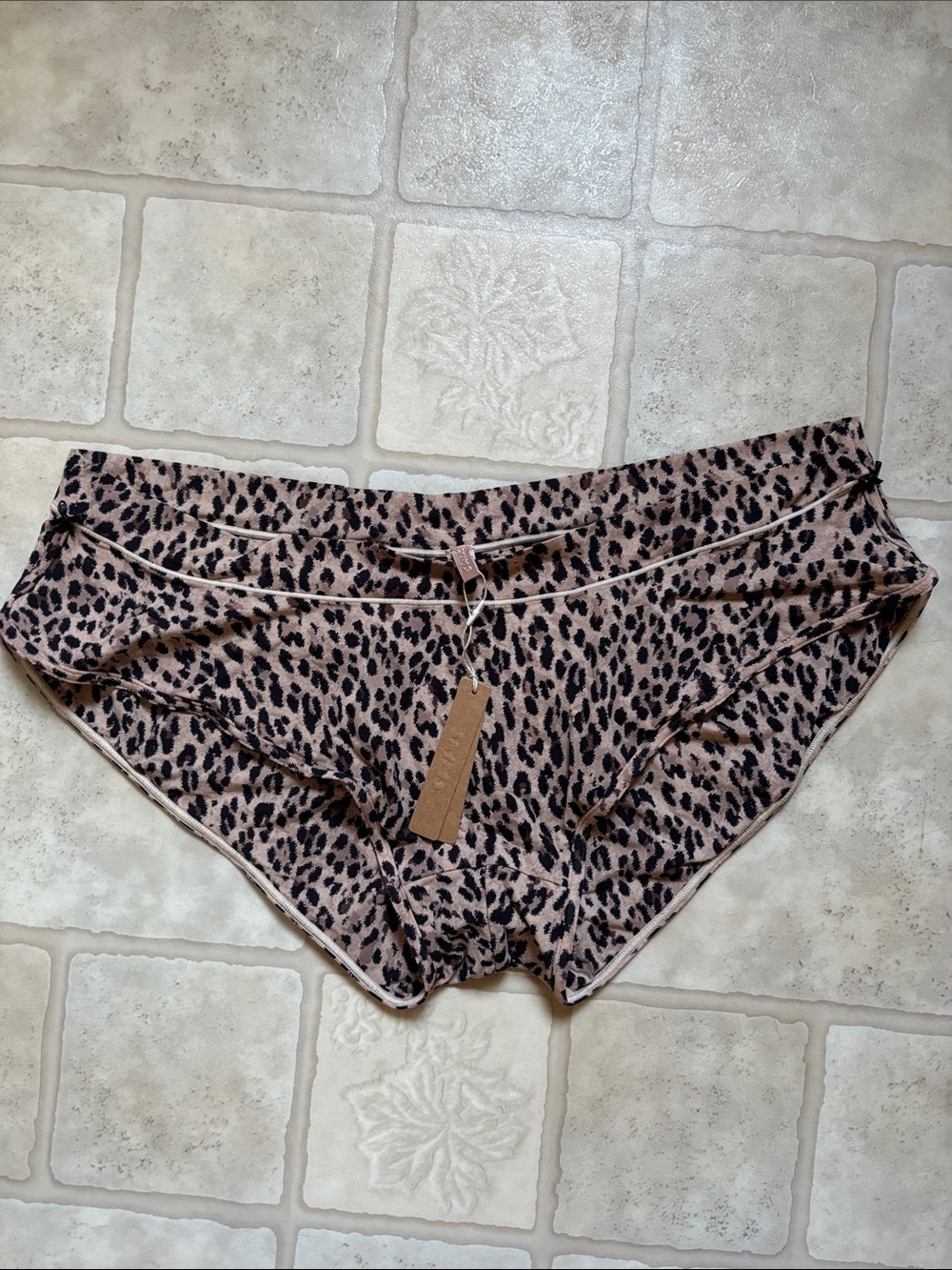 NWT SKIMS Fits Everybody Micro Dolphin Short in Sienna Jaguar Print Women’s 4X